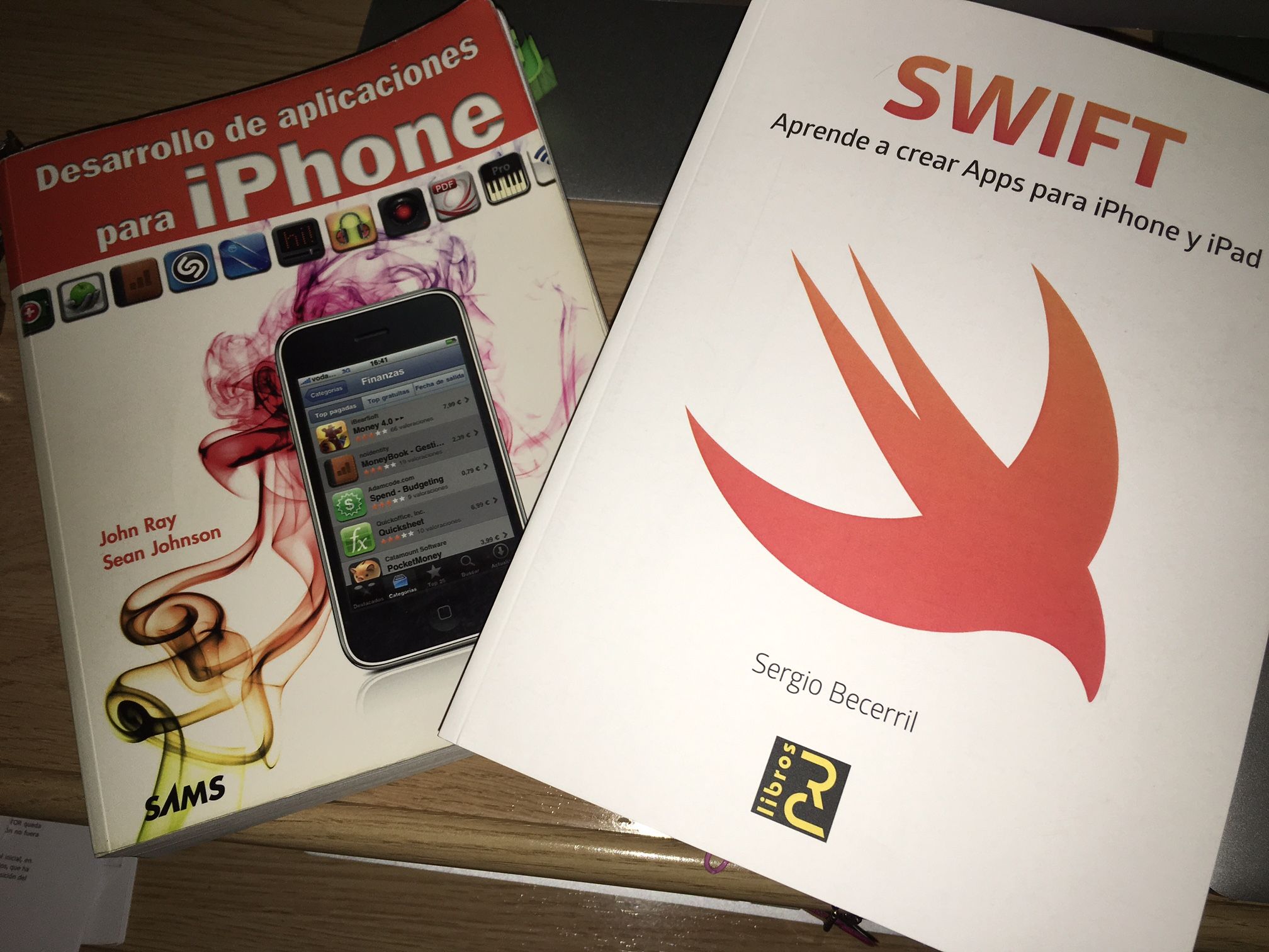 SWIFT. Aprende a crear Apps para iPhone y iPad SWIFT. Aprende a crear Apps para iPhone y iPad